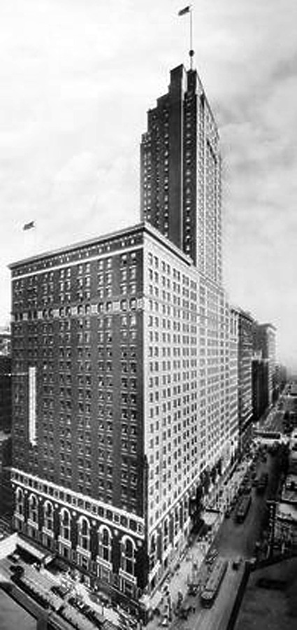 Morrison Hotel by Chicago History Museum, ICHi-000738