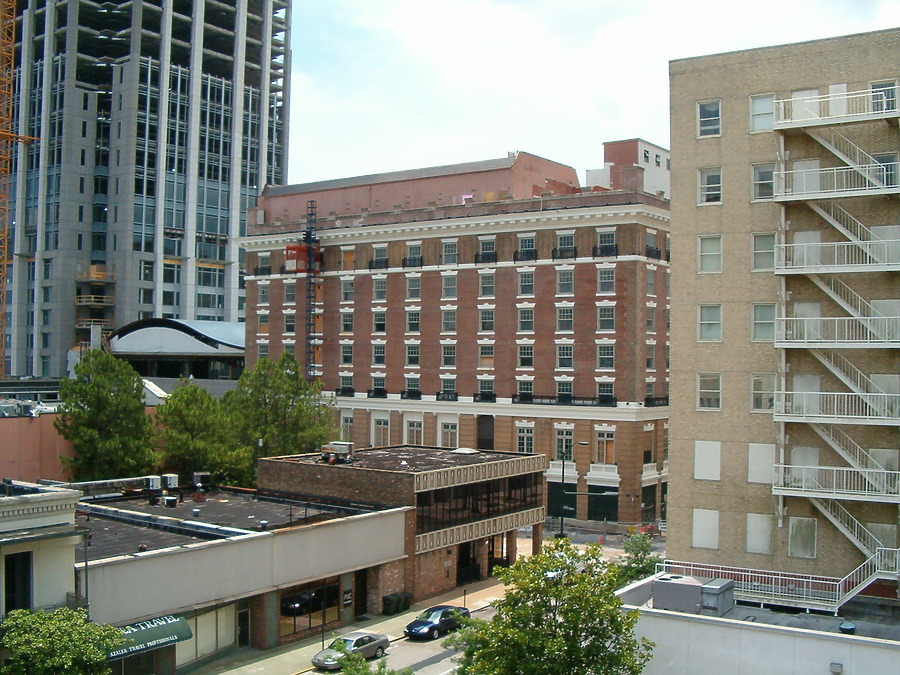 Battle House Hotel by Rodney Gunn