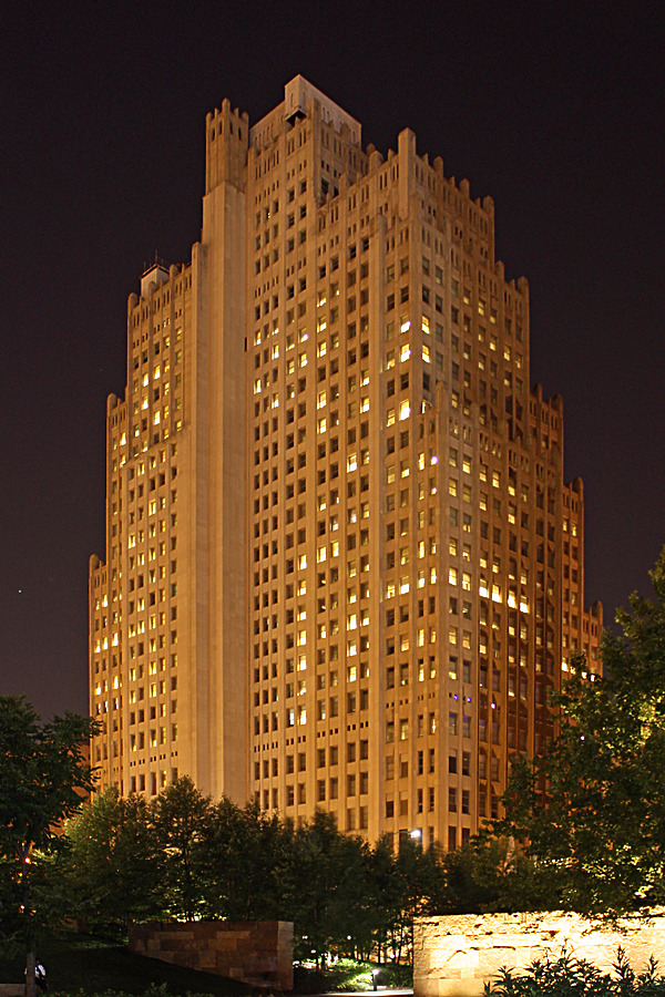 1010 Pine Street by Ryan Hildebrand