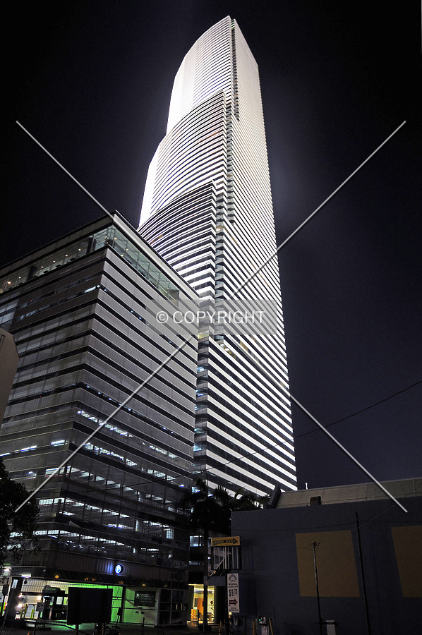 Miami Tower by Jorge Molina