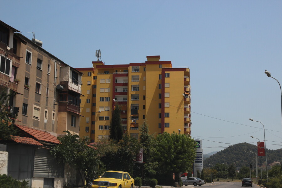 Rruga Zogu i Parë kulla 2