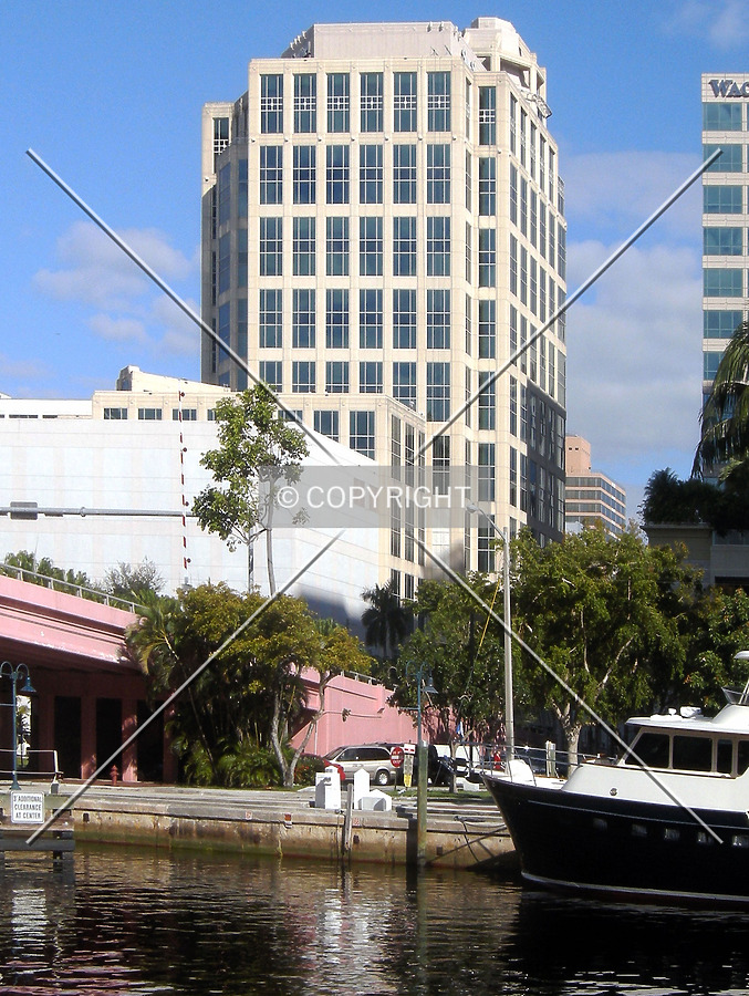 200 East Las Olas by Jorge Molina