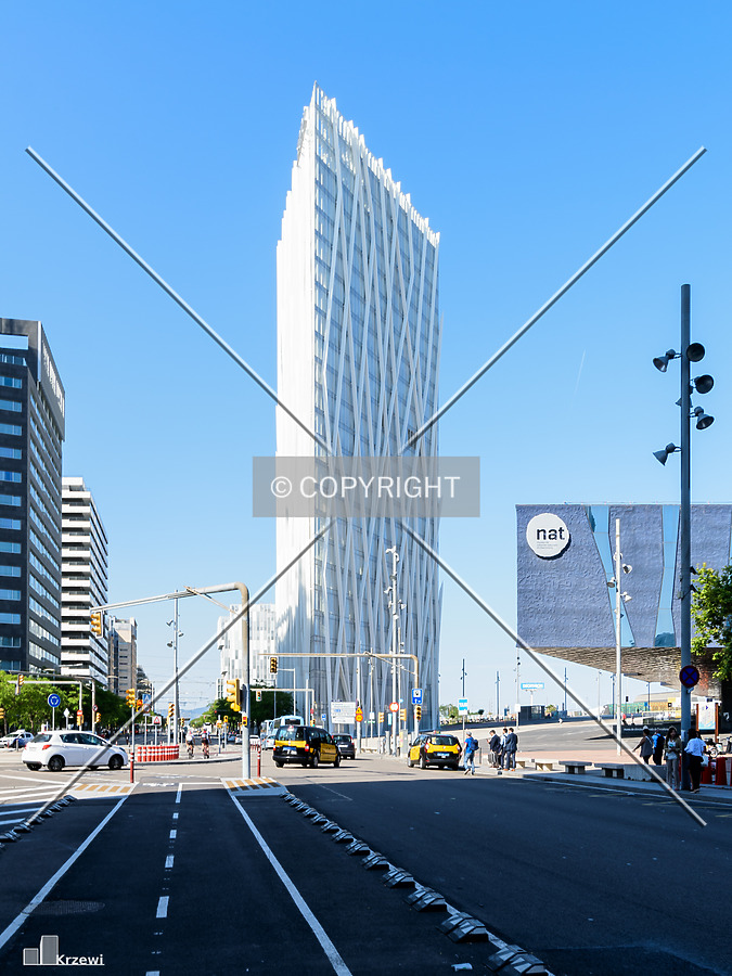 Torre Diagonal Zero Zero by Lukasz Krzewinski