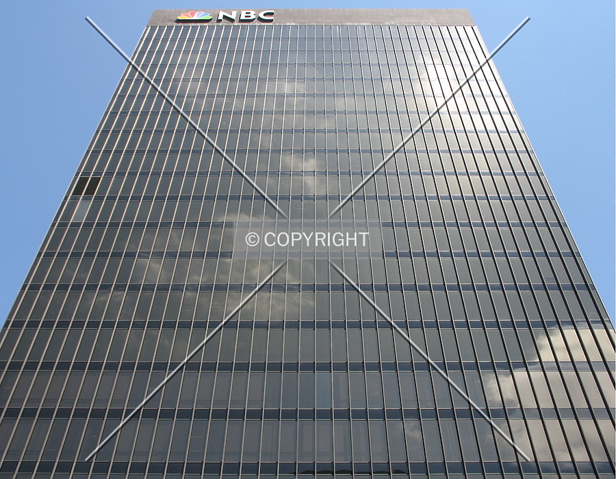 225 Broadway by Emmanuel D.