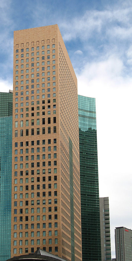 Royal Park Shiodome Tower by Kevin Hemphill