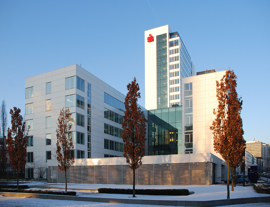 Sparkassen Informatik Hochhaus by Huopa