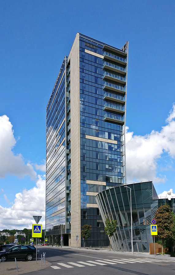 Vilnius Gate Apartments by Huopa