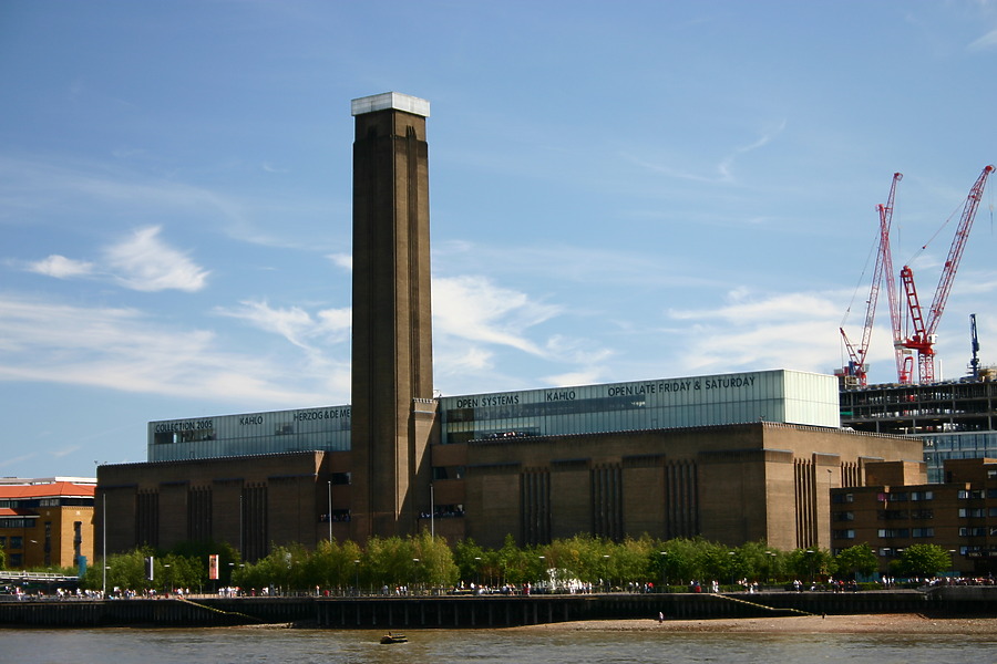 Tate Modern by Tristram Compton