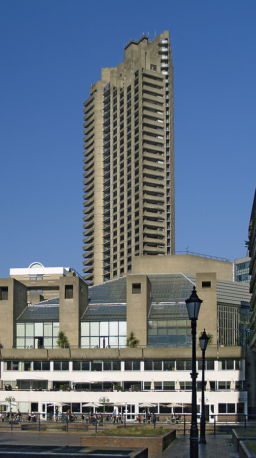 Cromwell Tower by Cesar Serrano