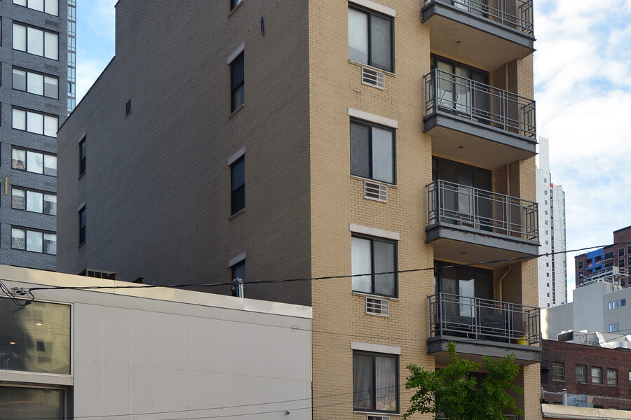 42-61 Hunter Street