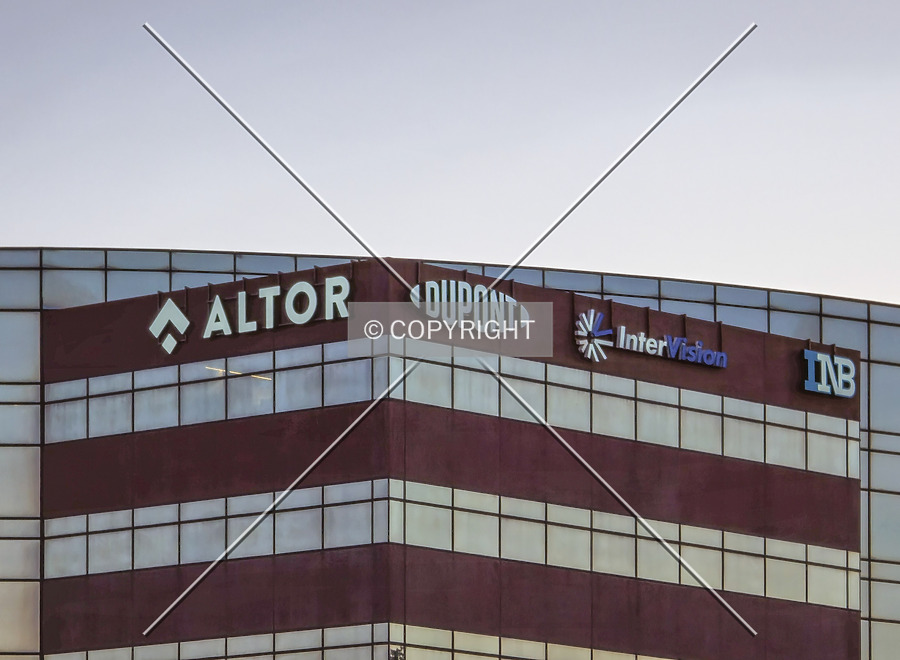 Chesterfield Ridge Center by Ryan Hildebrand