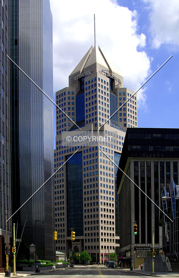 Fifth Avenue Place by Chris Patriarca