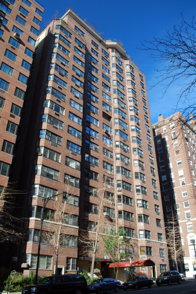 20 Sutton Place South