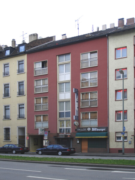 Oskar-von-Miller-Straße 8