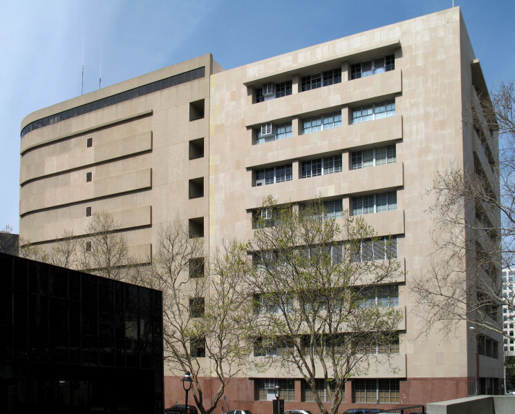 Southeast side seen from Park Center Plaza