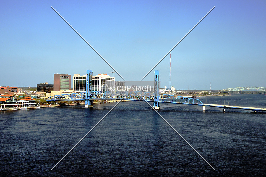 Main Street Bridge by Jorge Molina