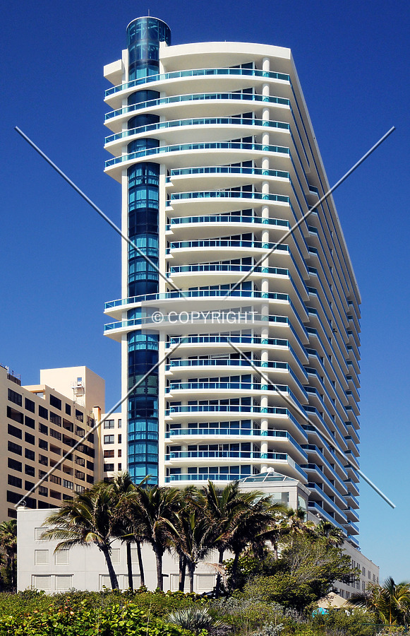 CapoBella Condominium by Jorge Molina