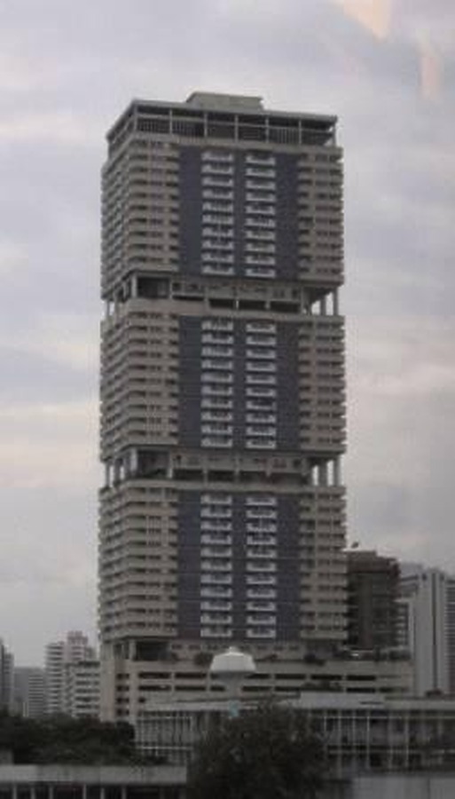 Waterford Diamond Tower by Huopa