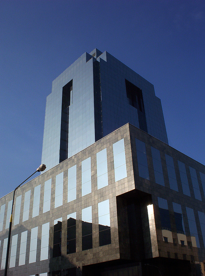 Warta Tower by Pavel Toczynski