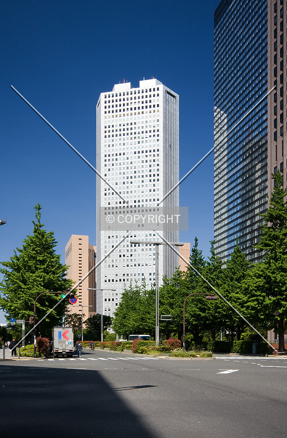 Shinjuku Sumitomo Building by Serdica