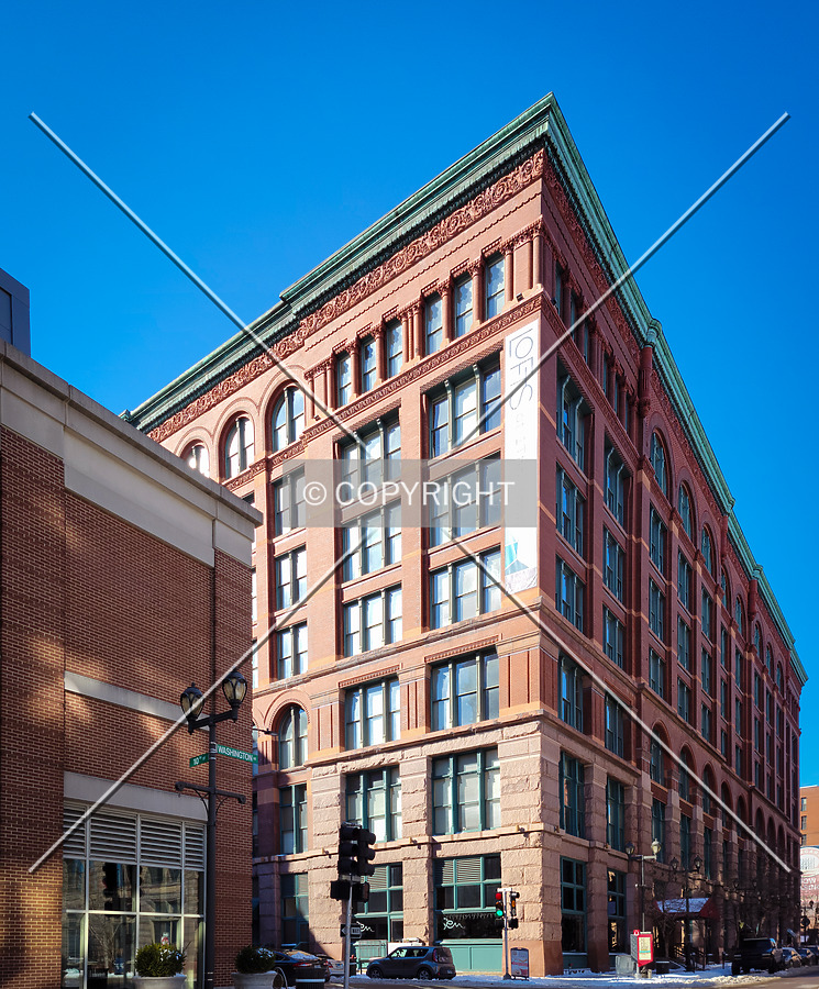 The Merchandise Mart Apartments by Ryan Hildebrand