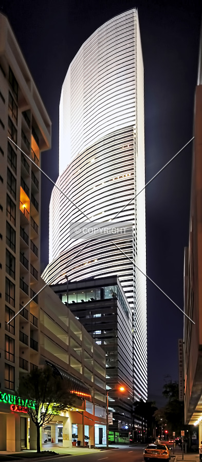 Miami Tower by Jorge Molina