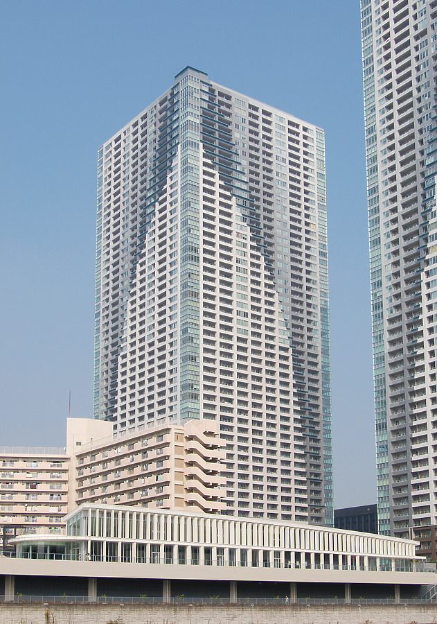 Mid Tower by Kevin Hemphill