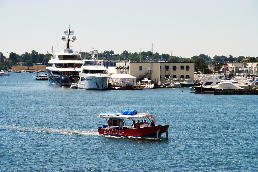 Hyatt Regency Newport by Brian LoBue