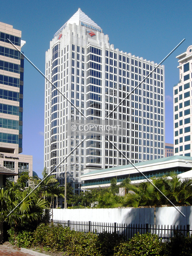 Bank of America Plaza by Jorge Molina