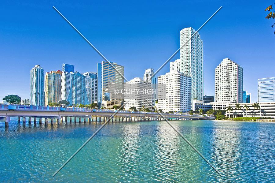Plaza on Brickell Tower II by Jorge Molina
