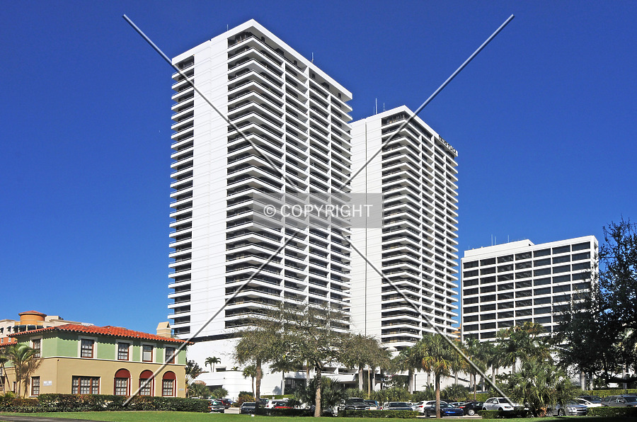 Trump Plaza I by Jorge Molina