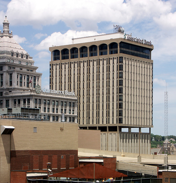 Riverview Plaza