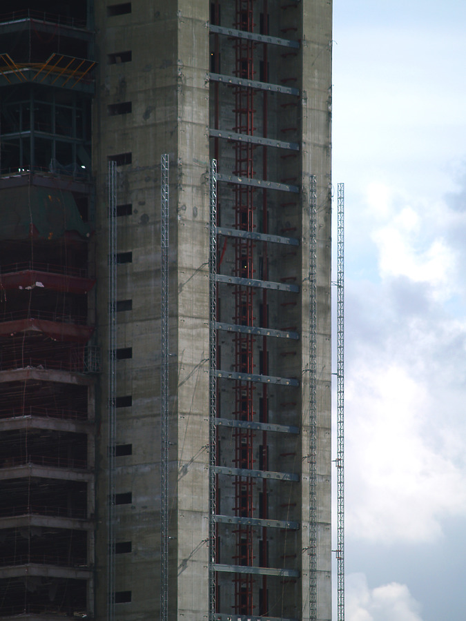 Torre Caja Madrid by Cesar Serrano