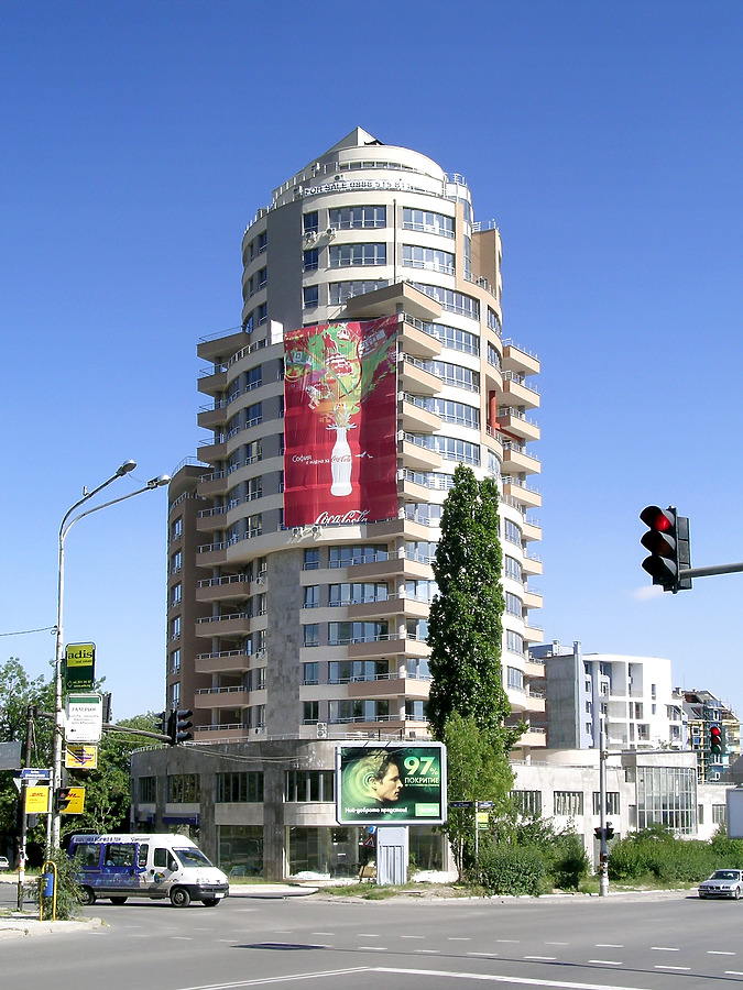 Park Residence by Kaloian