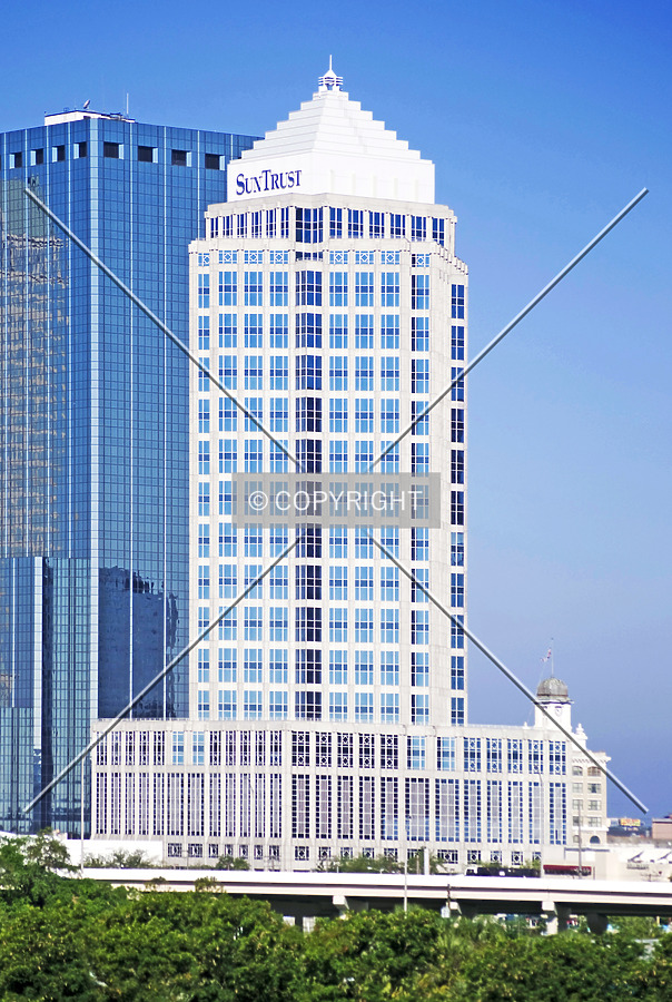 SunTrust Financial Centre by Jorge Molina