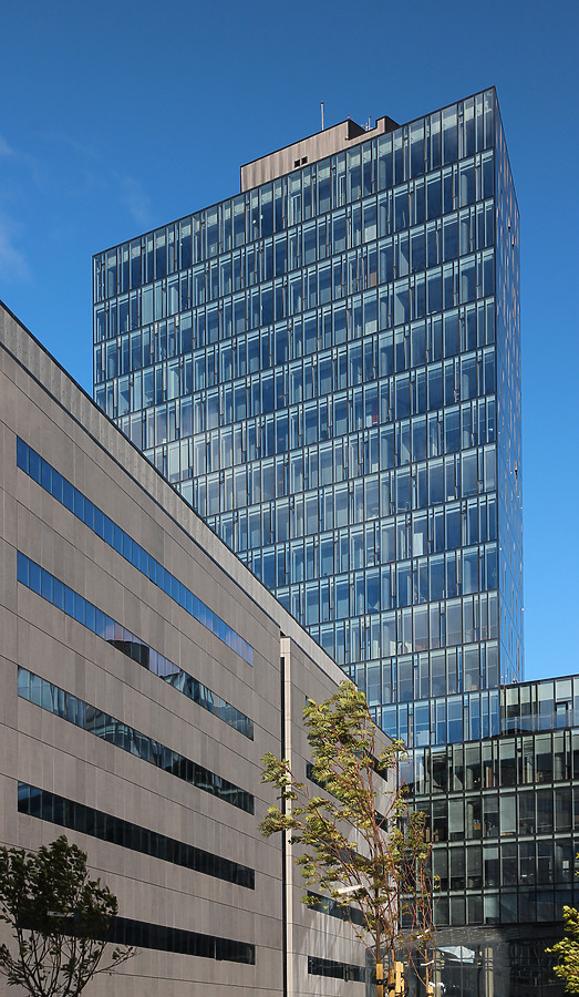 Höfðatorg Torre 1 by Kjetil Balog