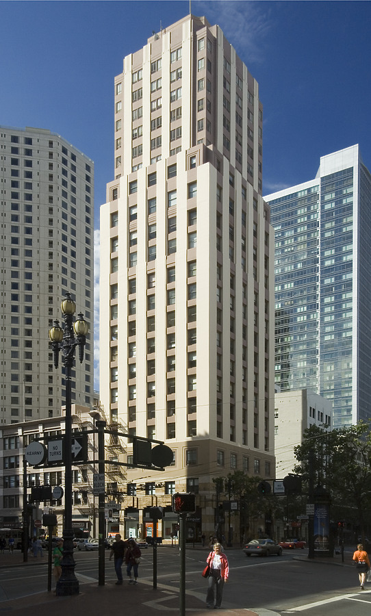 Central Tower by Pavel Toczynski