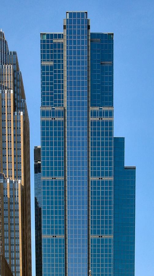 RBC Plaza by James Peacock