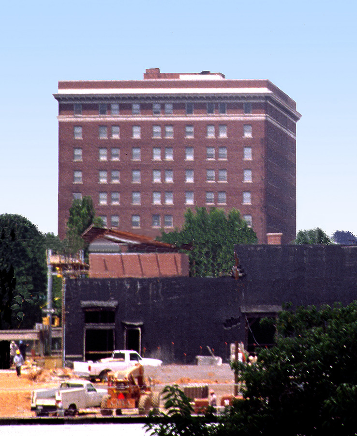Sir Walter Apartments by John Cahill