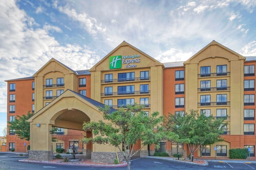 Holiday Inn Express & Suites Albuquerque Midtown