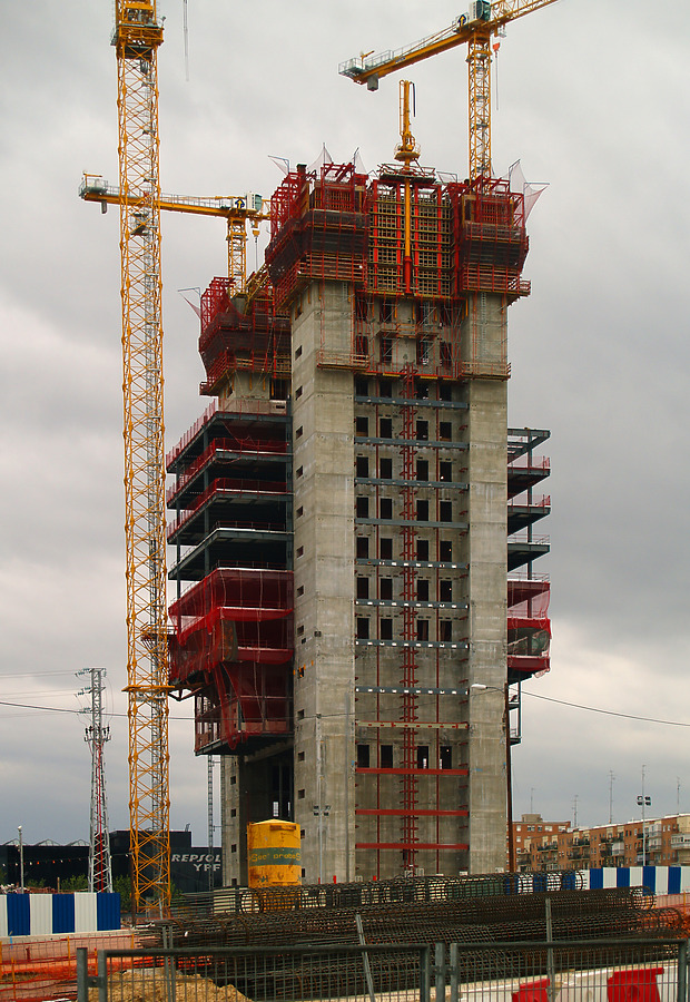 Torre Caja Madrid by Cesar Serrano
