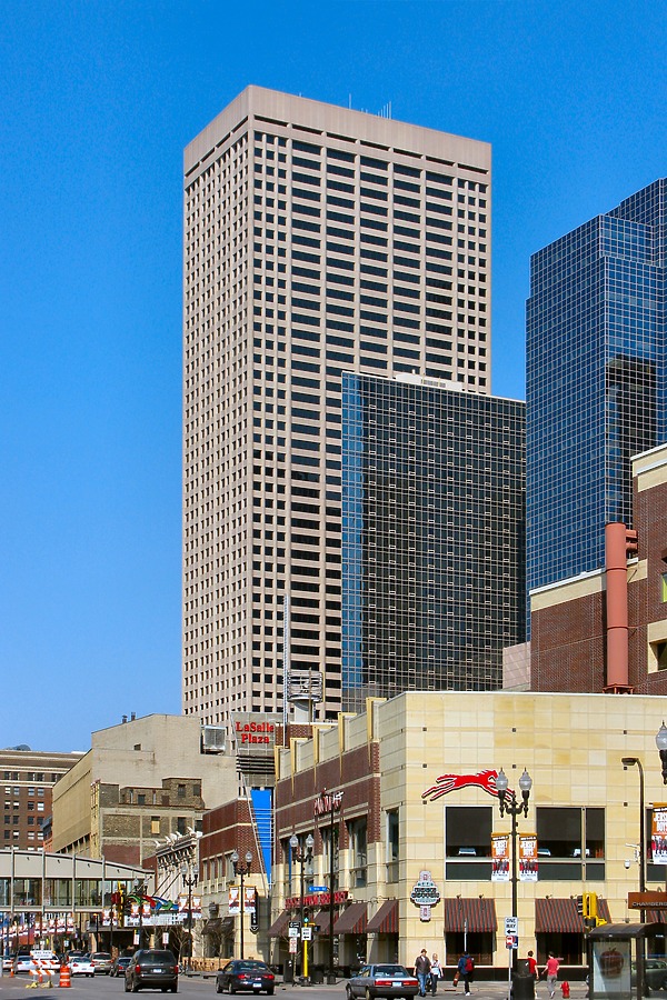33 South Sixth by James Peacock