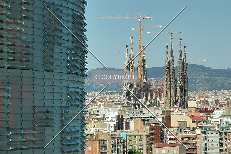 Torre Glòries by David Guija