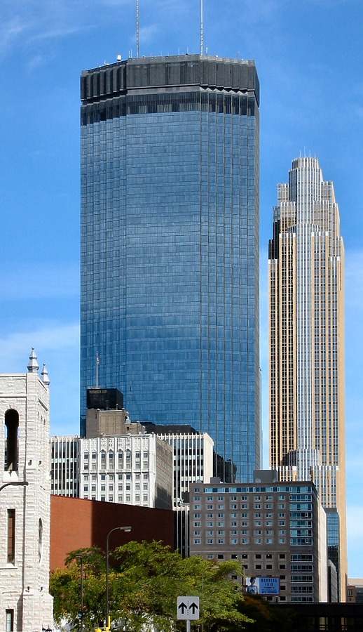 IDS Tower by James Peacock