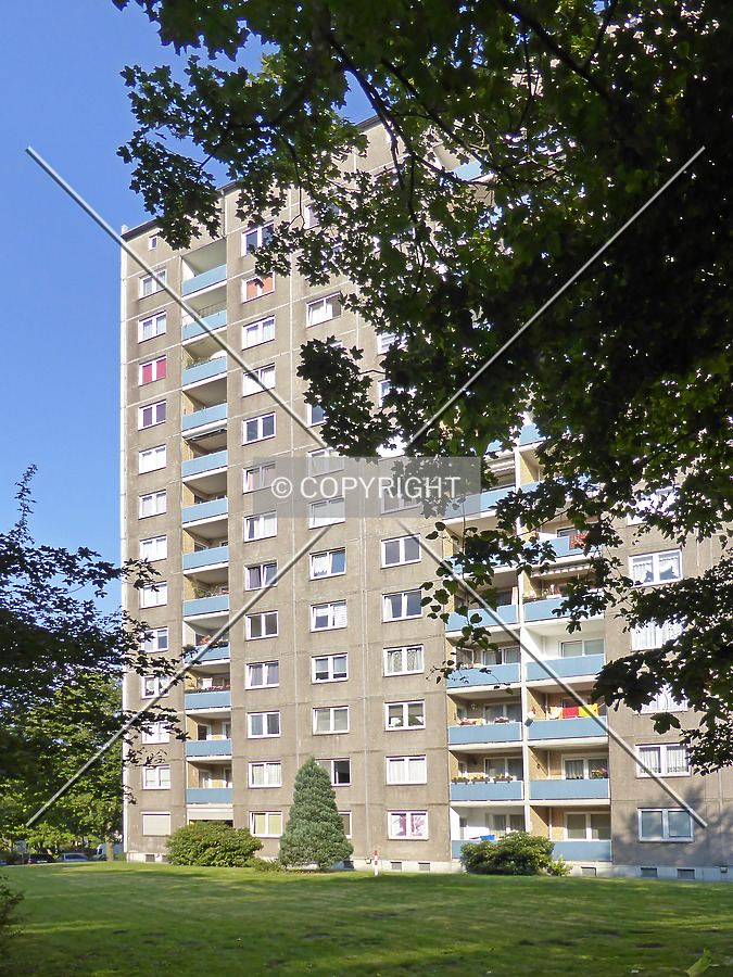 Steinfeldstraße 8a-b by Nephilim