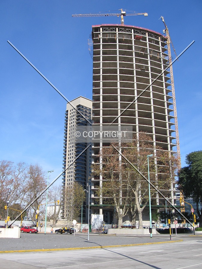 Torre Repsol YPF by Maximiliano Buono