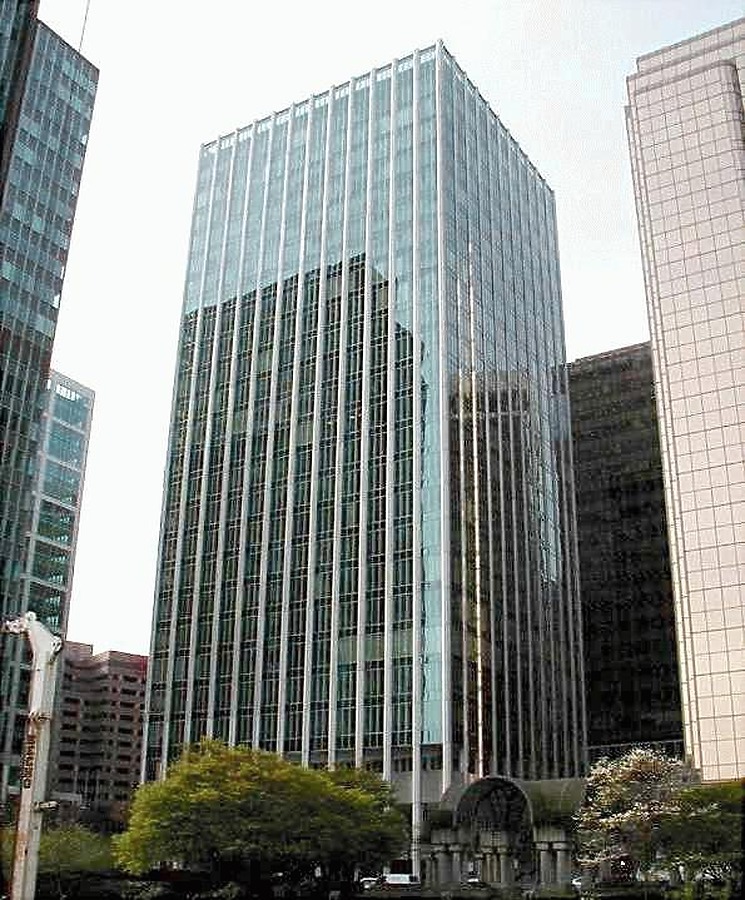 Oceanic Plaza by Garrett Stout