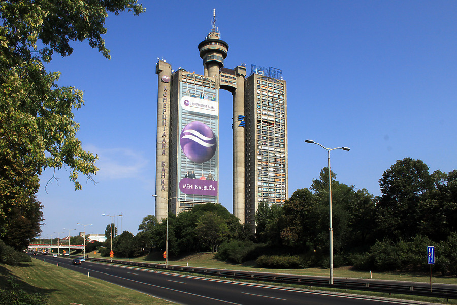 Genex Tower by Daniel Kieckhefer