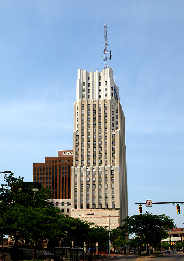 Huntington Tower by Marshall Gerometta