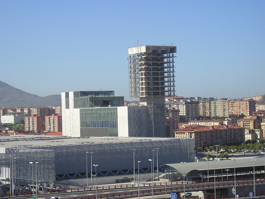 Torre BEC by Mikel Allende